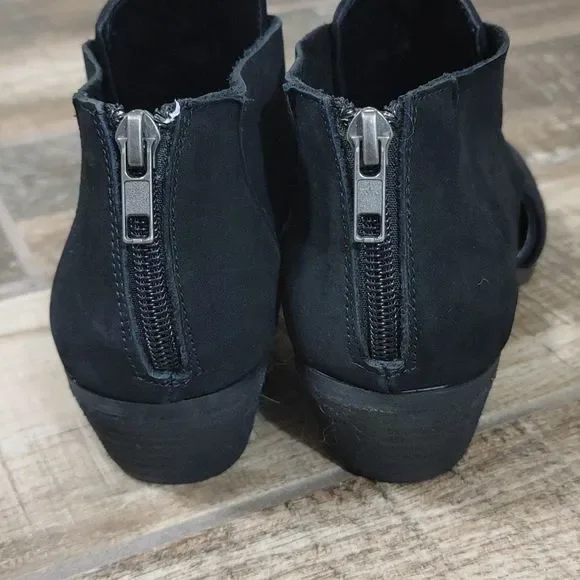 Very Volatile Black Booties - Picture 3 of 6